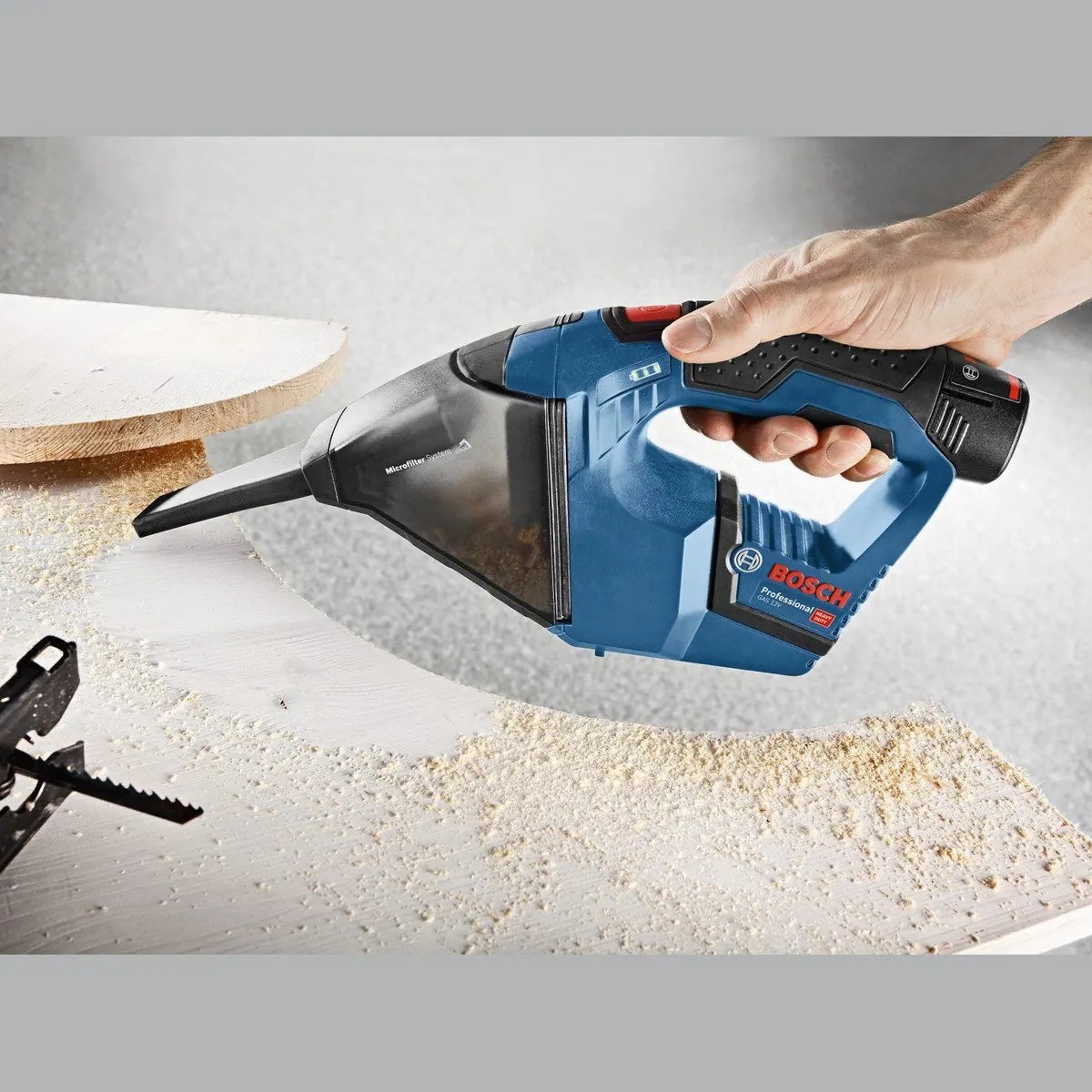 Bosch GAS 12V Akku-Bodenstaubsauger, kabellos, kompakt, inklusive 2 Akkus und Schnellladegerät 5