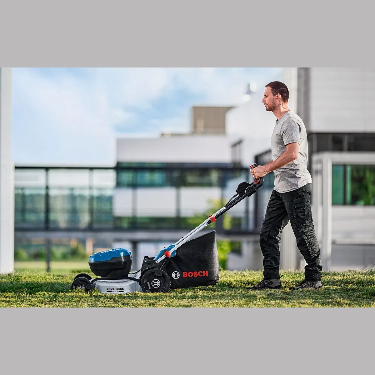 Bosch GRA 18V2-46 Akkurasenmäher, 46 cm Schnittbreite, leistungsstark und vielseitig 2