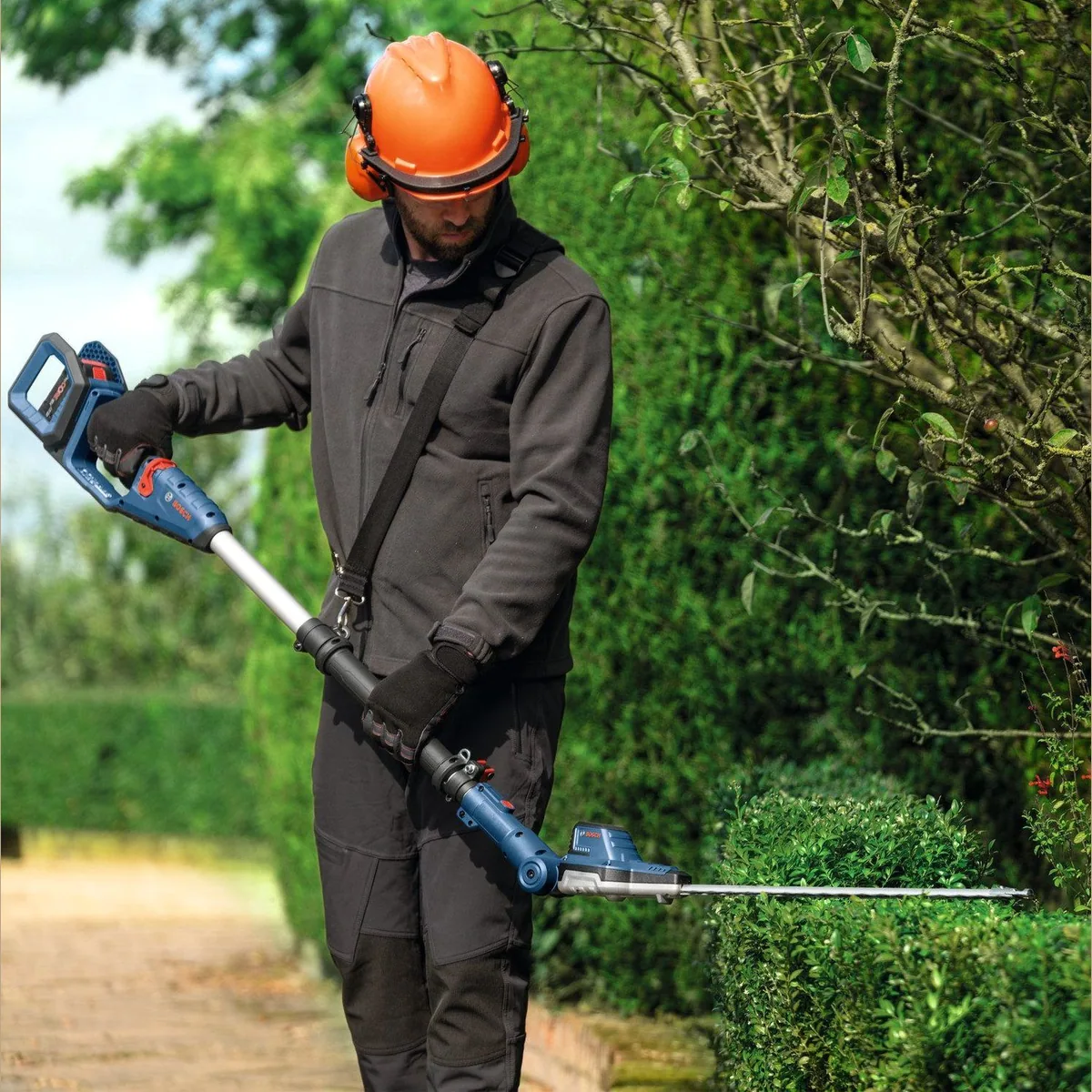 Bosch Teleskop-Heckenschere GHE 18V-50 TP Solo, hohe Reichweite, kabellos, ergonomisch 2