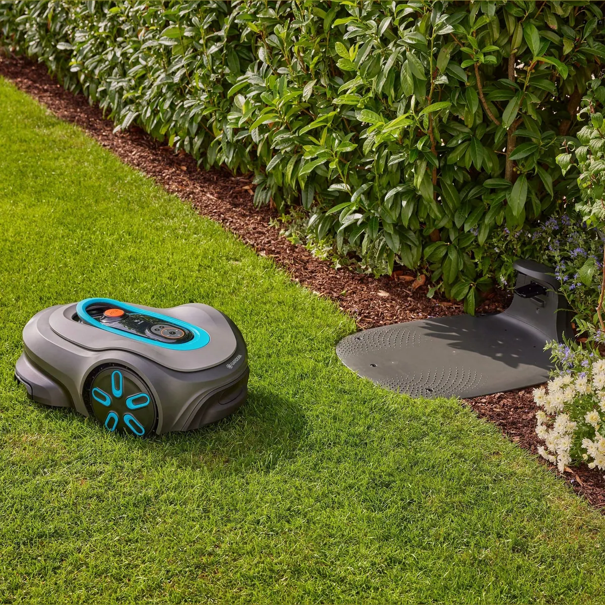 Gardena Mähroboter smart SILENO pro, für Rasenflächen bis 600 m², inkl. 150 m Begrenzungskabel 4