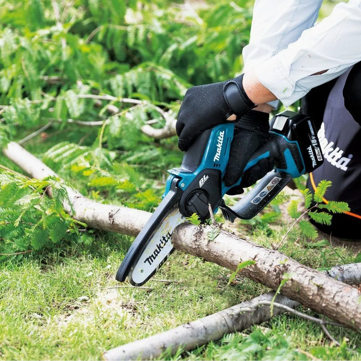 Makita DUC150Z Akku-Astschere, 18V, 15 cm, leichte Bedienung, hohe Effizienz 2