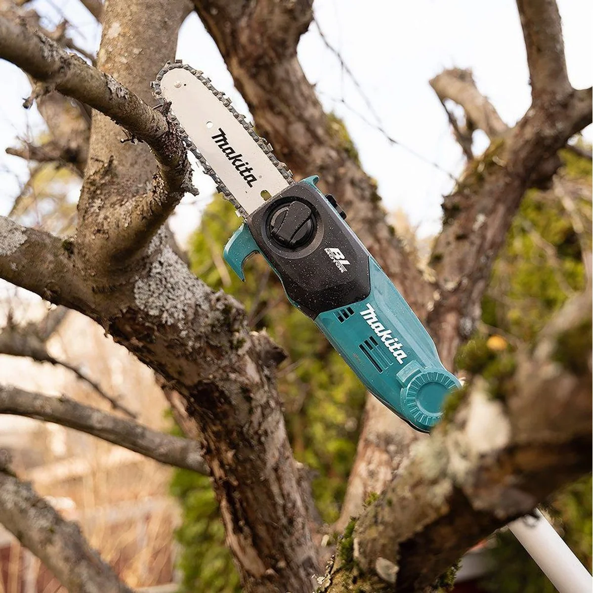 Makita DUA200Z Akku-Hochentaster, 20 cm Schiene, XPT-Technologie 2
