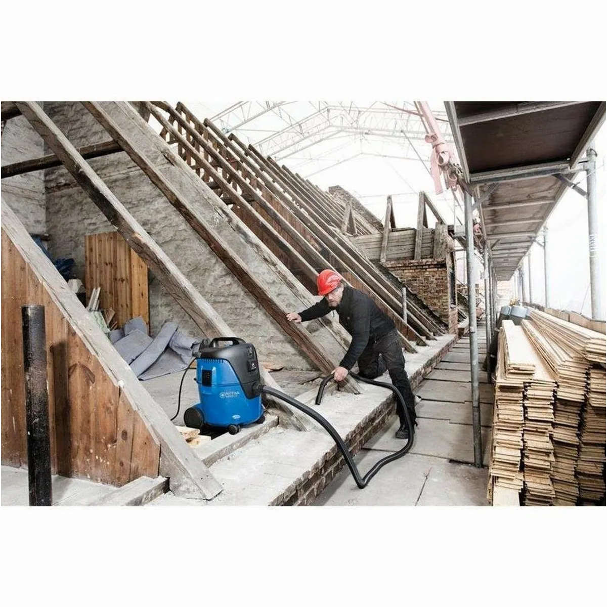 Nilfisk AERO 21-21 PC Nass-Trocken-Sauger, kompakt & leistungsstark, mit Blasfunktion 2