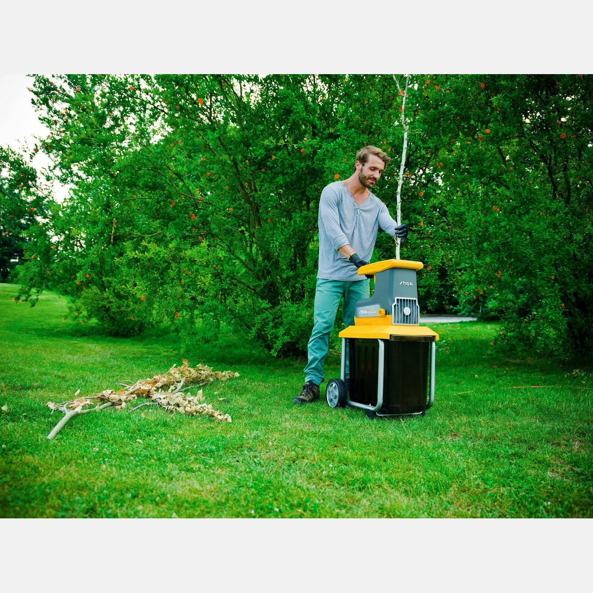 STIGA GARDEN Bio Silent 2500, leise Walzentechnik, 2500 W, 60 L Korb 2