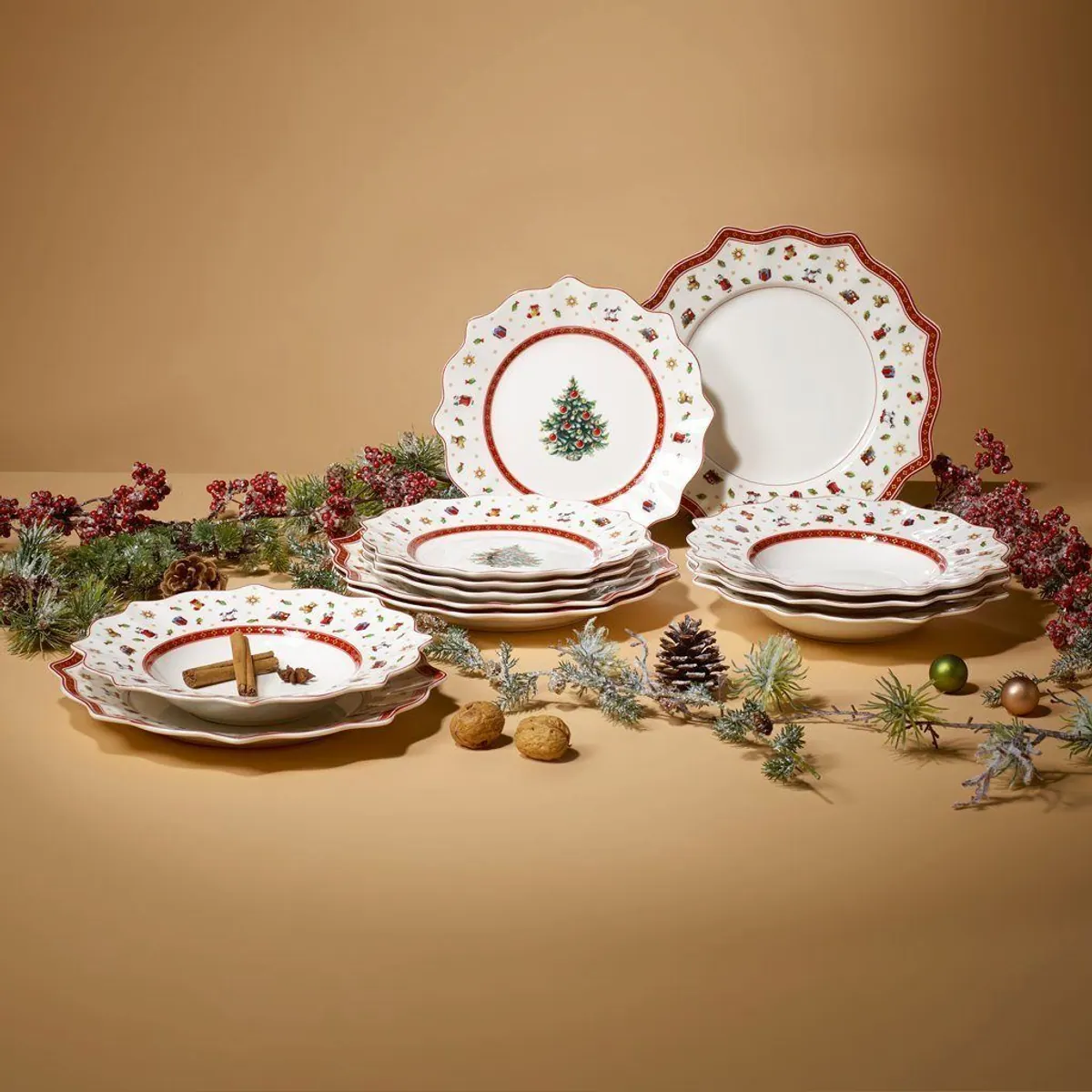 Villeroy & Boch Toy's Delight Geschirr-Set, 12-teilig, nostalgische Weihnachtsmotive 2