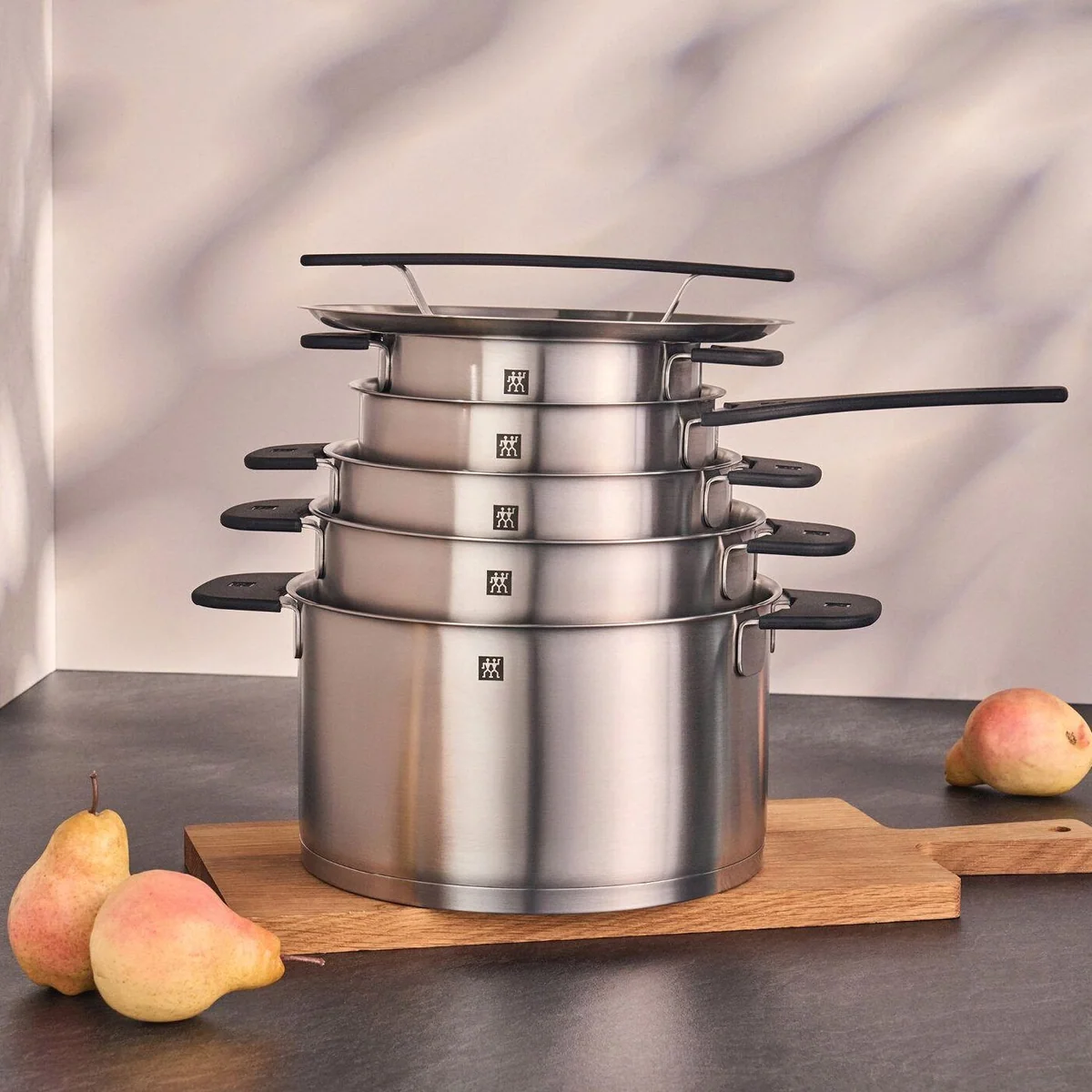 Zwilling More Topf-Set, Edelstahl 18/10, 5-teilig — stapelbar, innovativer Deckel, kühlbleibende Griffe 3
